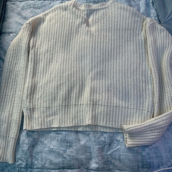 White knitted sweater - Picture 4 of 4